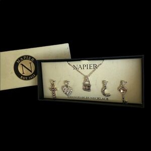 Charm necklace set by naiper